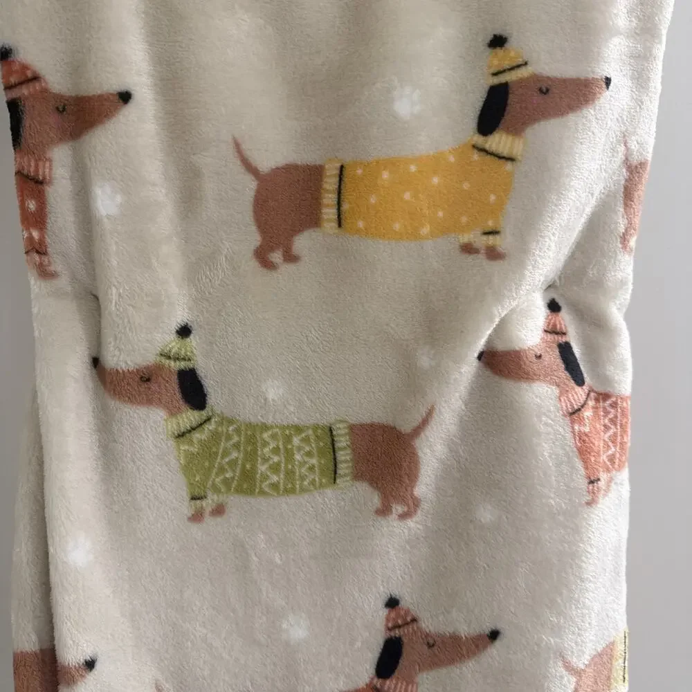 DACHSHUND DOGS In SWEATERS & HATS 50x70” Fall Weiner Dog Autumn Pet Blanket NEW